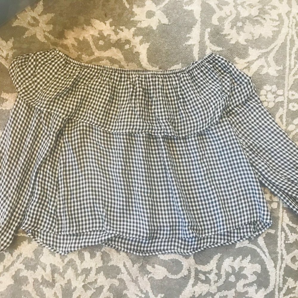 Strapless Ruffle Checkered Bloouse - Picture 2 of 3